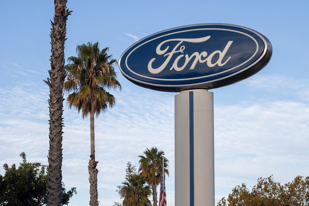 ford-delays-ev-plant-&-cancels-suv-amid-strategic-shift